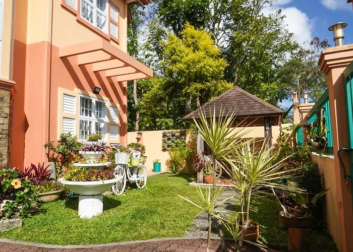 Charming Tagaytay Vacation Home